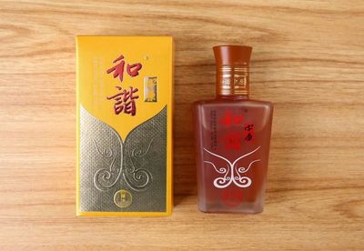 和諧中原HXZY 以專業精工釀造養生酒，品味健康中原